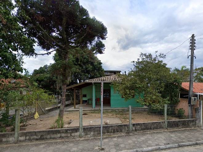 Morada vista verde