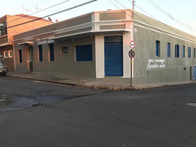 Hotel e restaurante avenida