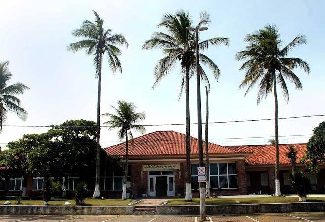 Hotel h itanhaem