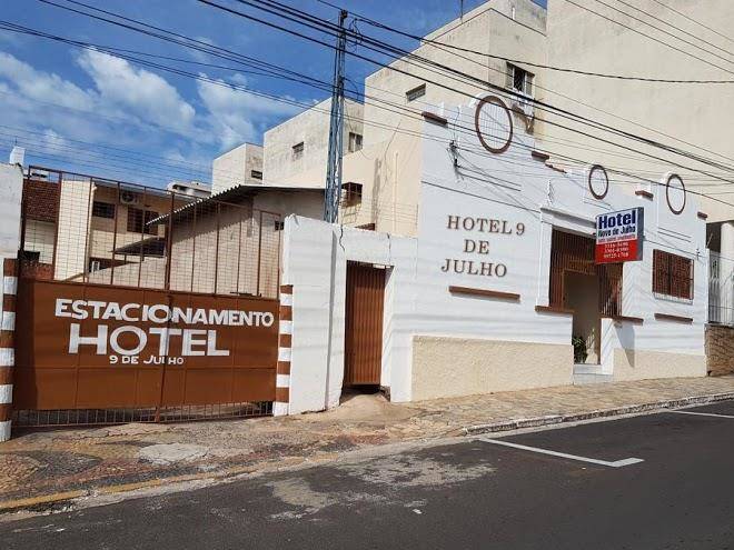 Hotel nove de julho
