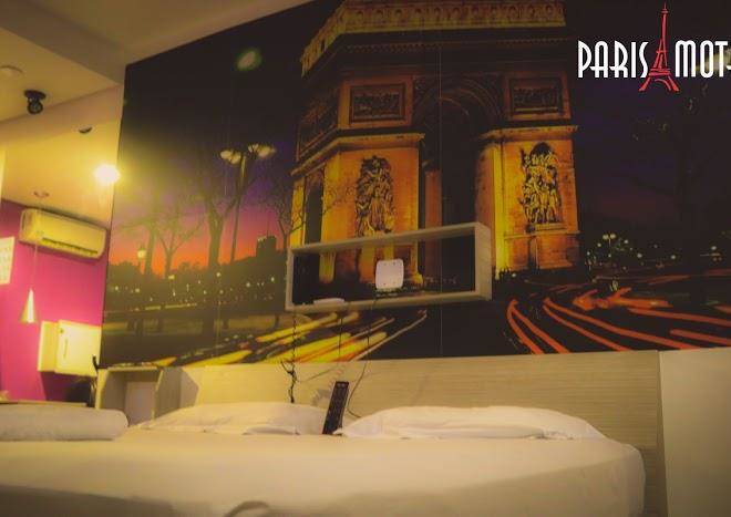 Paris motel