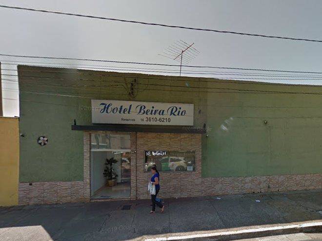 Hotel beira rio i