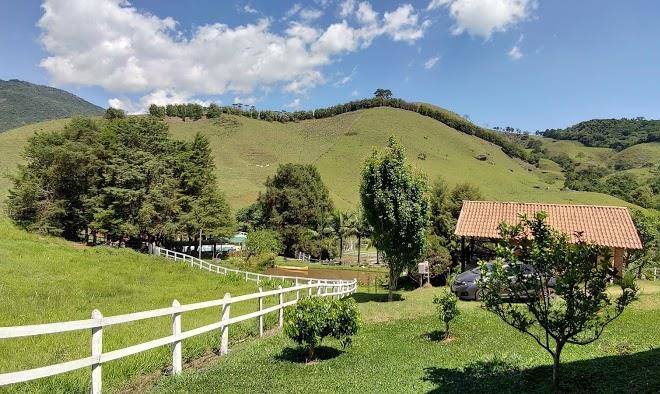 Pousada vale monte azul