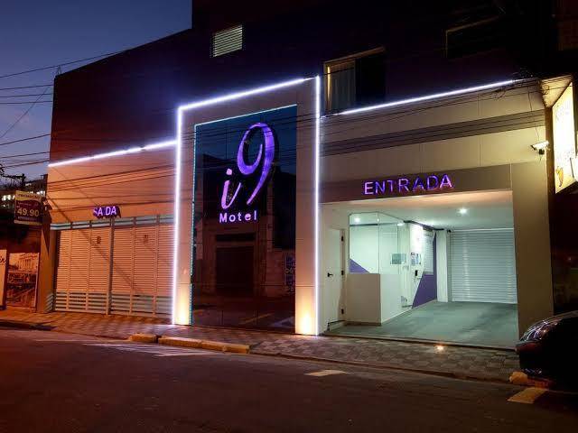 I9 motel & hotel