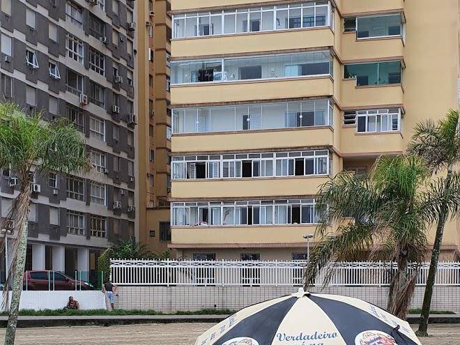 Verdadeiro pe na areia
