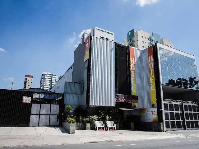 Hotel calamares