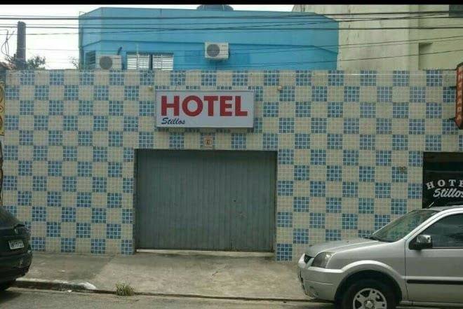 Hotel stillos