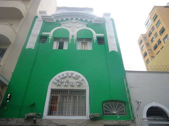 De la rose hotel