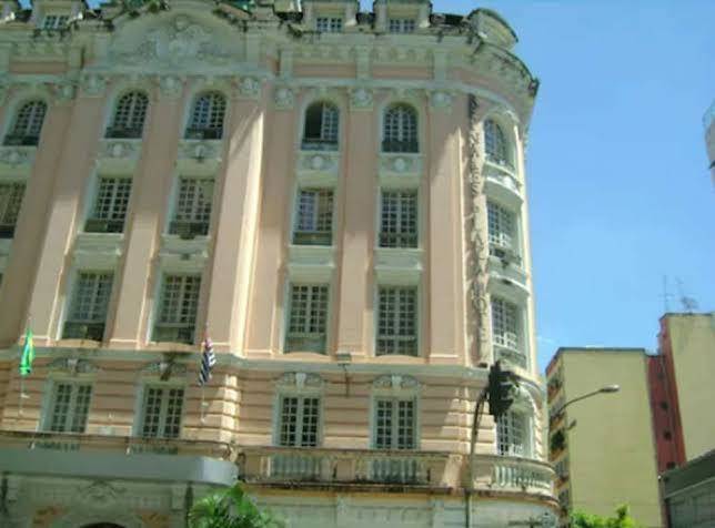 Reinales plaza hotel