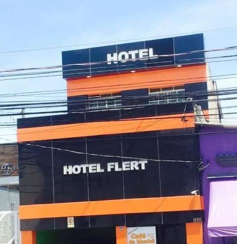Hotel flert