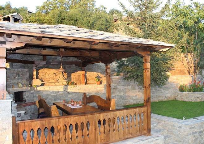 Delchevata Kushta V Leshten Image