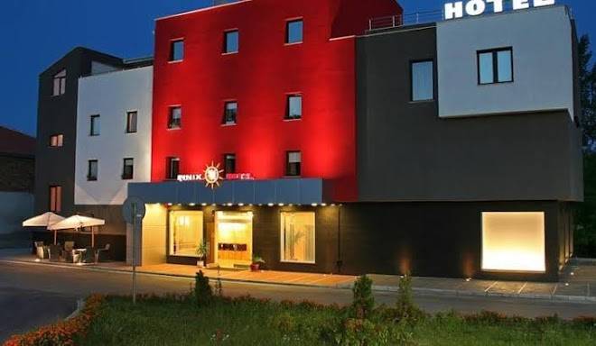 Hotel finiks