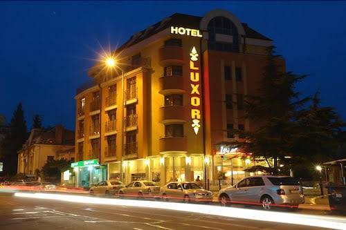 Hotel luxor