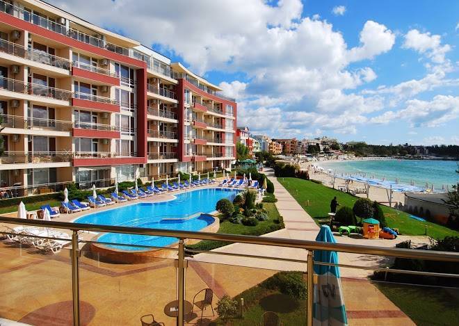 Aurelia beach complex