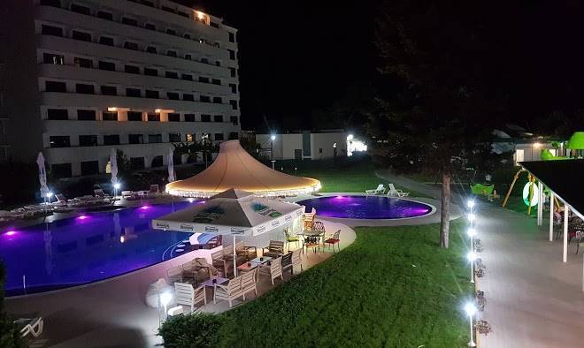 Hotel avliga