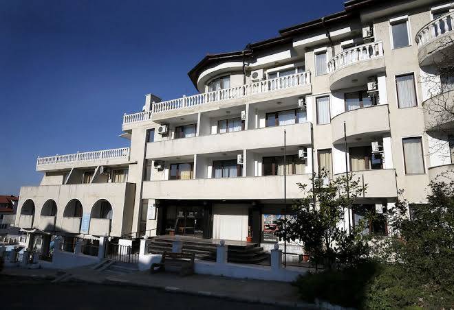 Hotel corona