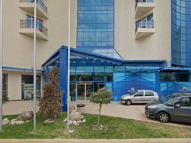 Hotel Laguna Park Sunrise Image