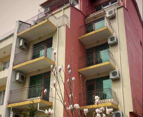 Nasi family hotel