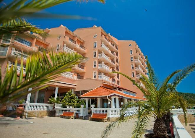 Royal bay