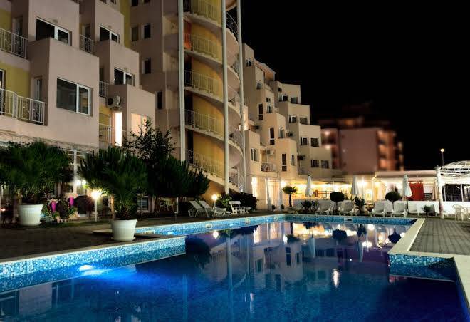 Vanilla Garden Image