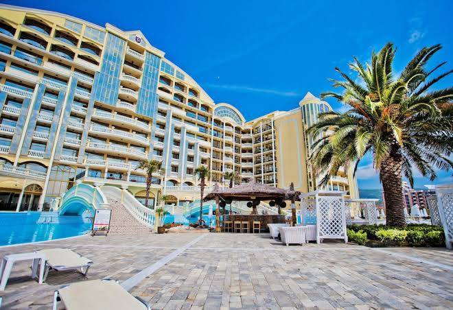 Victoria Palace Image