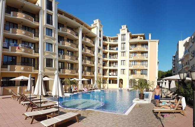 Flora beach resort