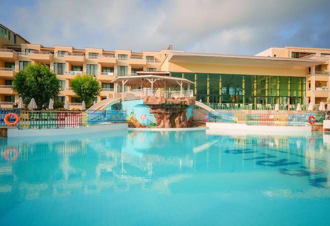 Perla Beach Holiday Club Image