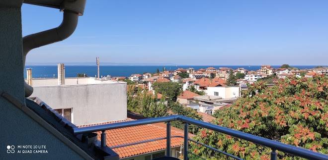 Hotel debi