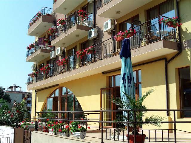 Hotel kandrovi