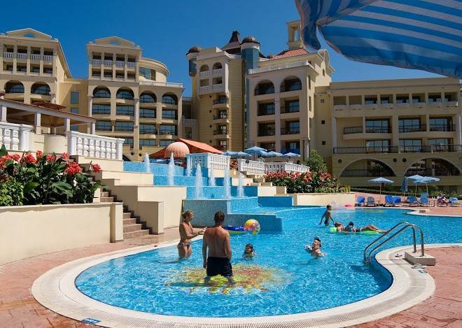 Marina royal palace duni resort
