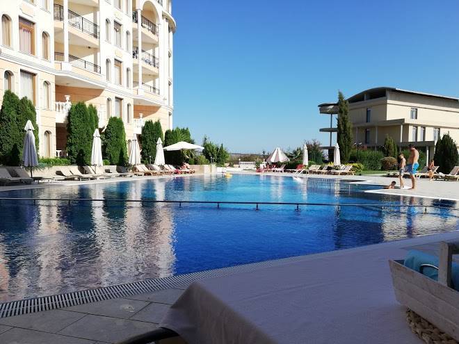 Hotel apoloniya palas