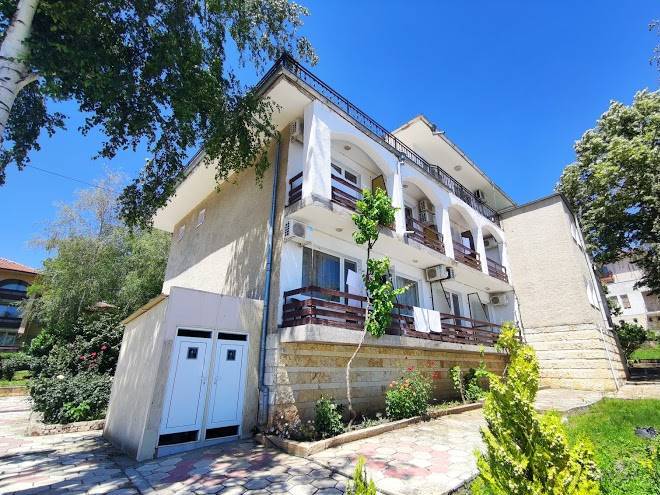 Hotel ahilea