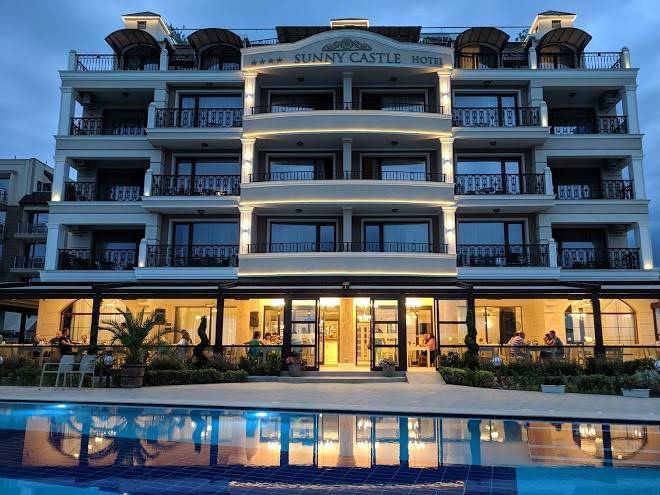 Sunny Castle 4 Image