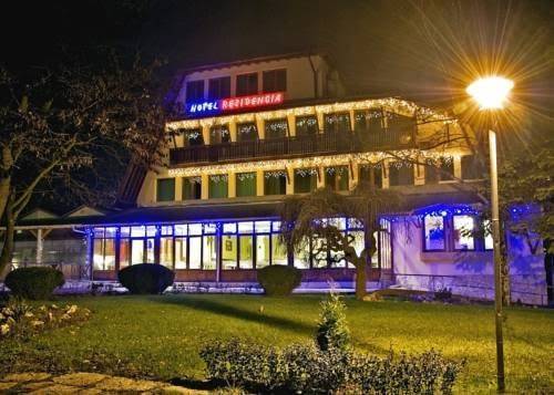 Hotel restaurant residence