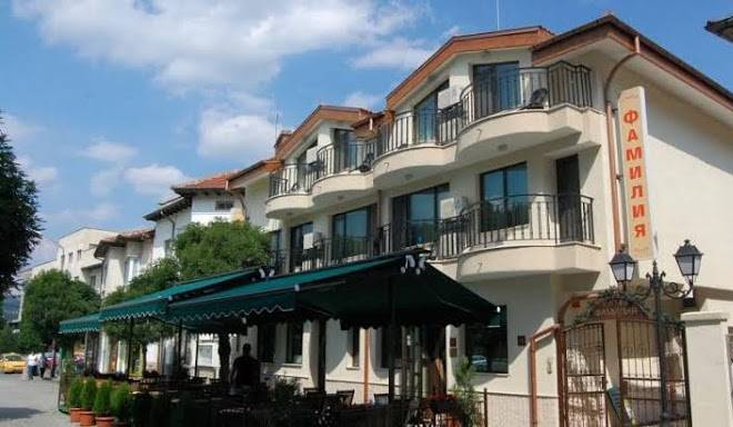 Semeen hotel familiya tryavna