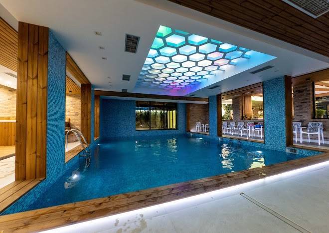 103 hotel & spa