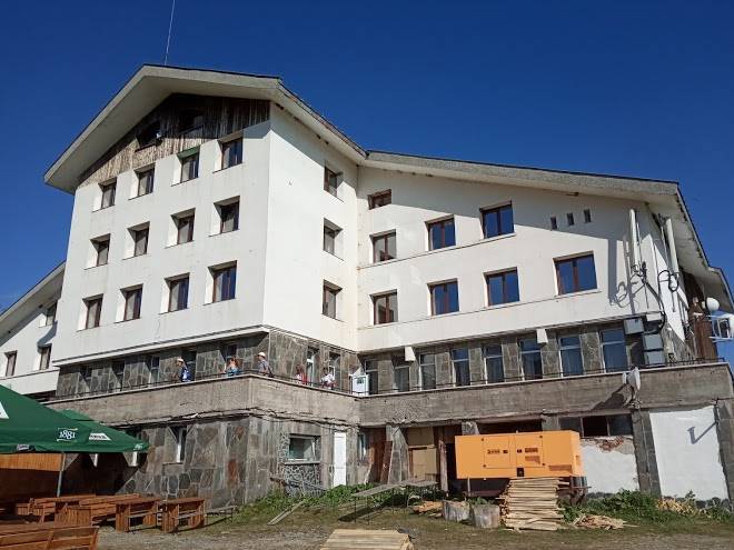 Rilski ezera hut