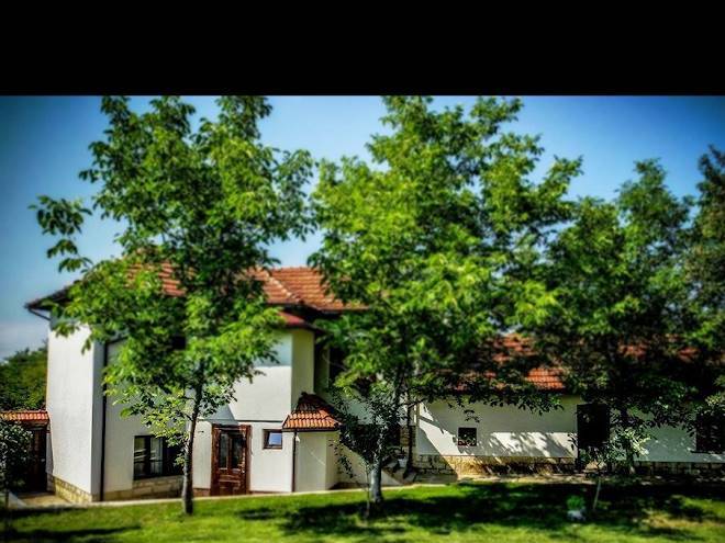 Kashta Emana S Karpachevo Image