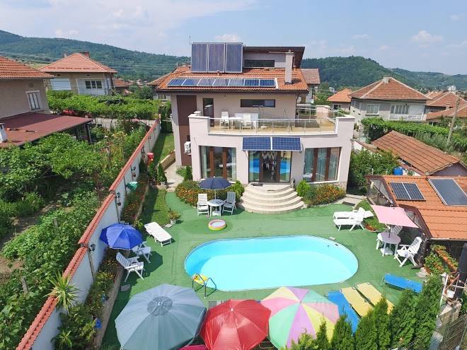 Family hotel camellia