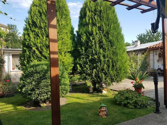 Kashta za gosti ivanovi banya karlovsko