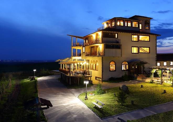 Seven generations winery hotel