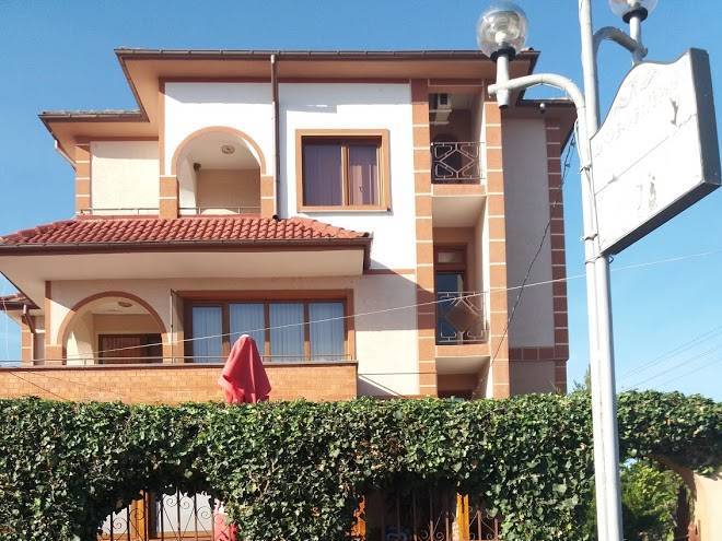 Family hotel centaur