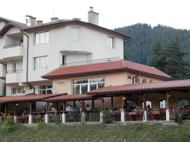 Family hotel daisy