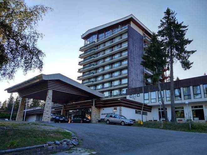 Grand hotel murgavets