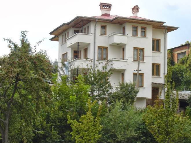Kashta za gosti sekvoya
