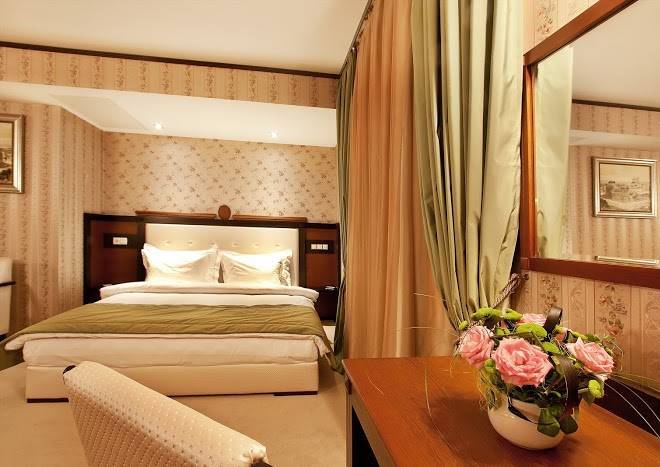 Best Western Plus Bristol Hotel Image