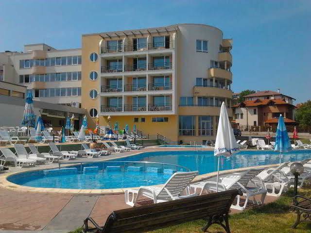 Hotel bankya palace