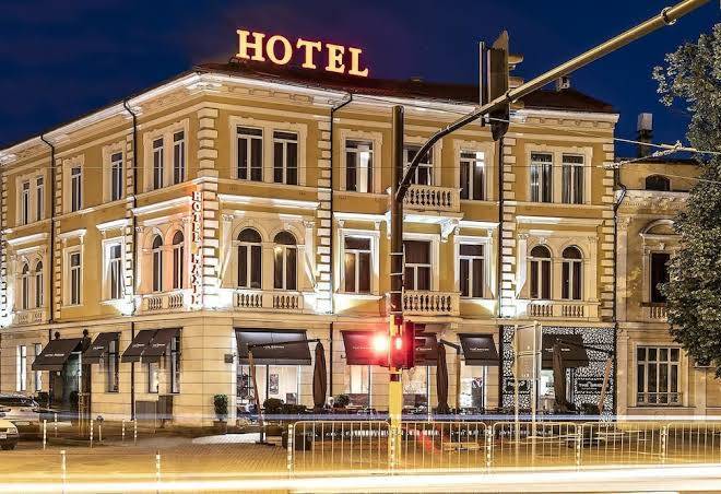 Hotel maksim