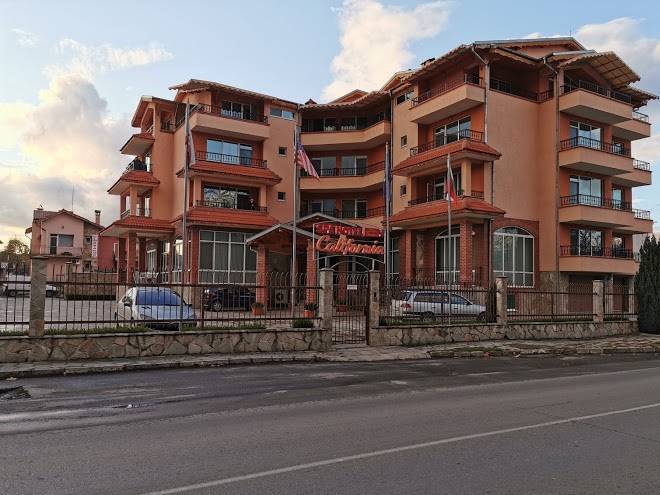 Spa hotel california