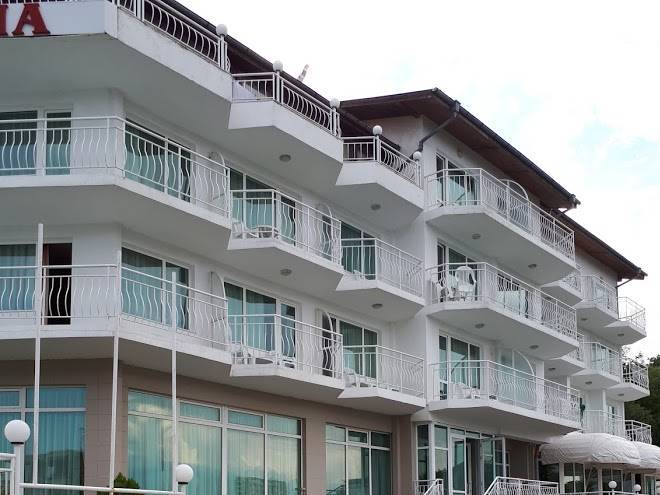 Art Hotel Gardia Image